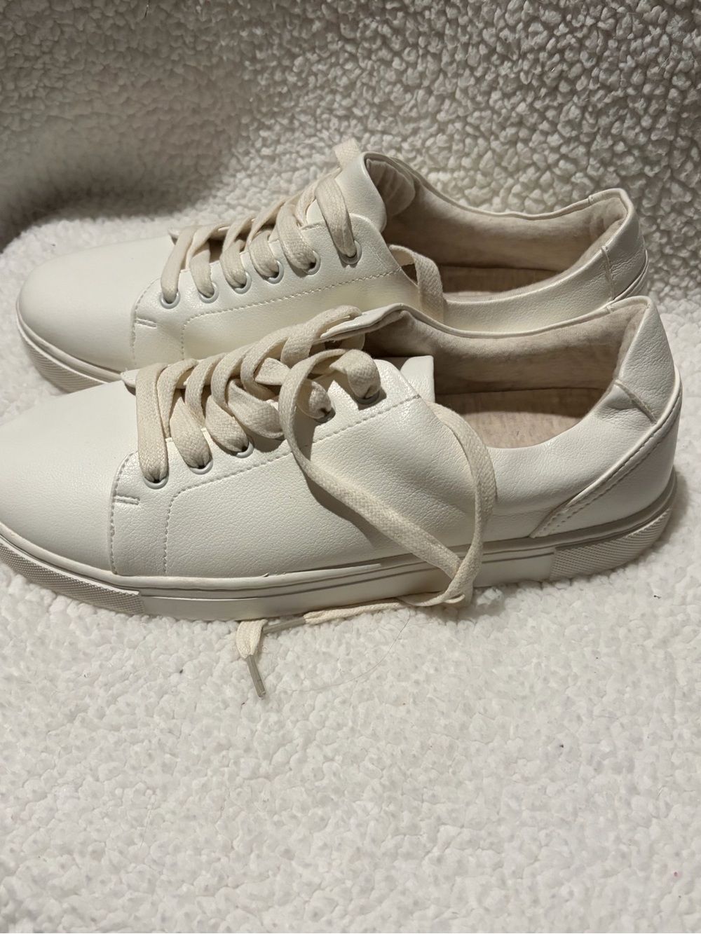 Joie Harvard sneakers sz 10